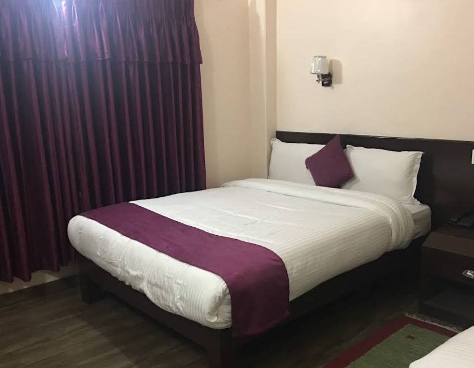 Deluxe Mountain View Room